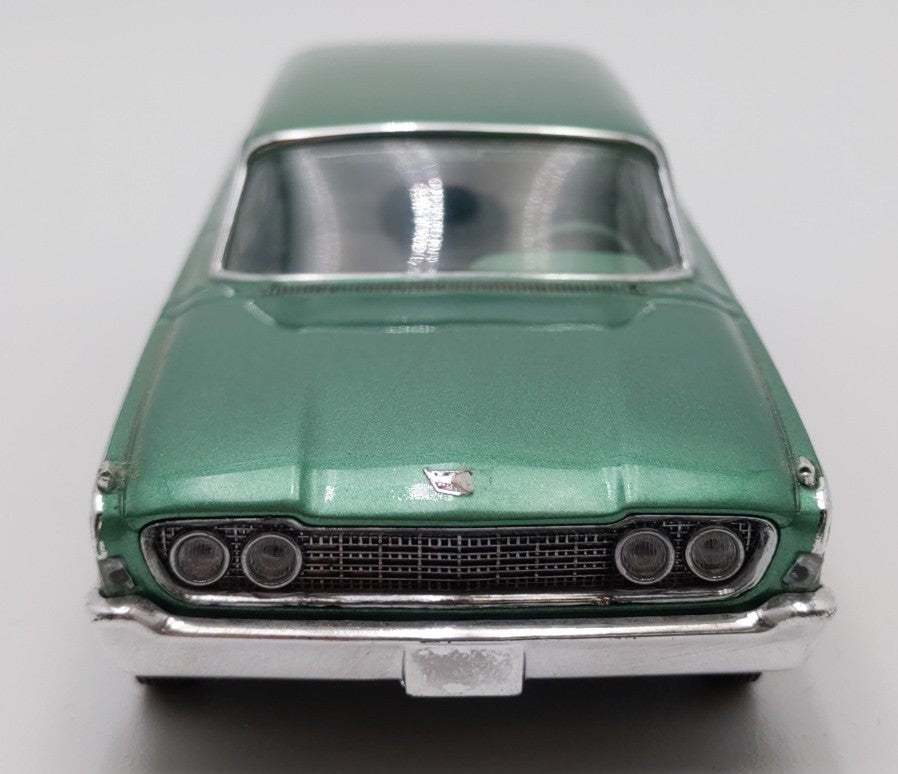 Premium X 1:43 Scale Die-Cast 1960 Ford Country Squire EX