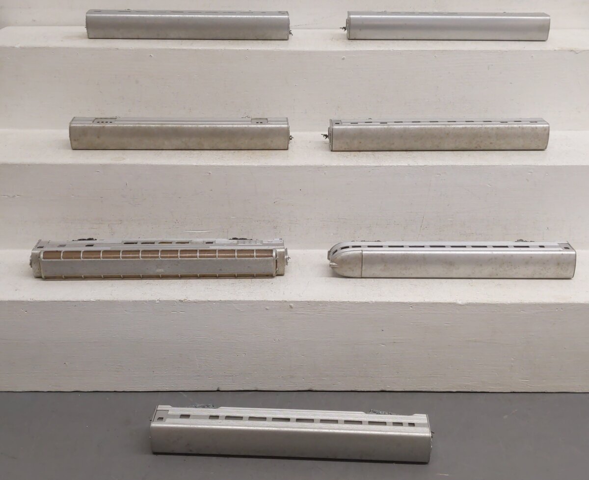 Bachmann & Other HO Scale Assorted Silver Passenger Cars [7] VG