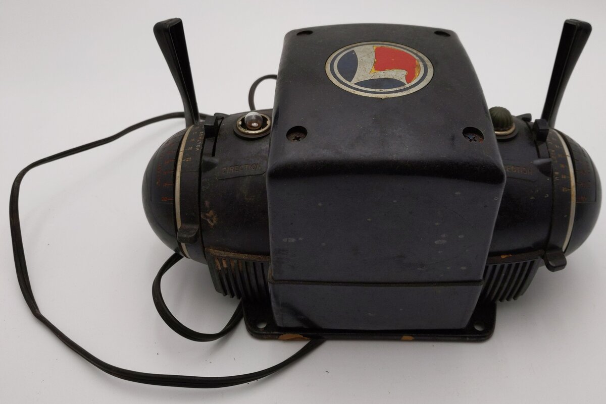 Lionel ZW Vintage O Gauge Trainmaster 275 Watt Transformer with Whistle VG