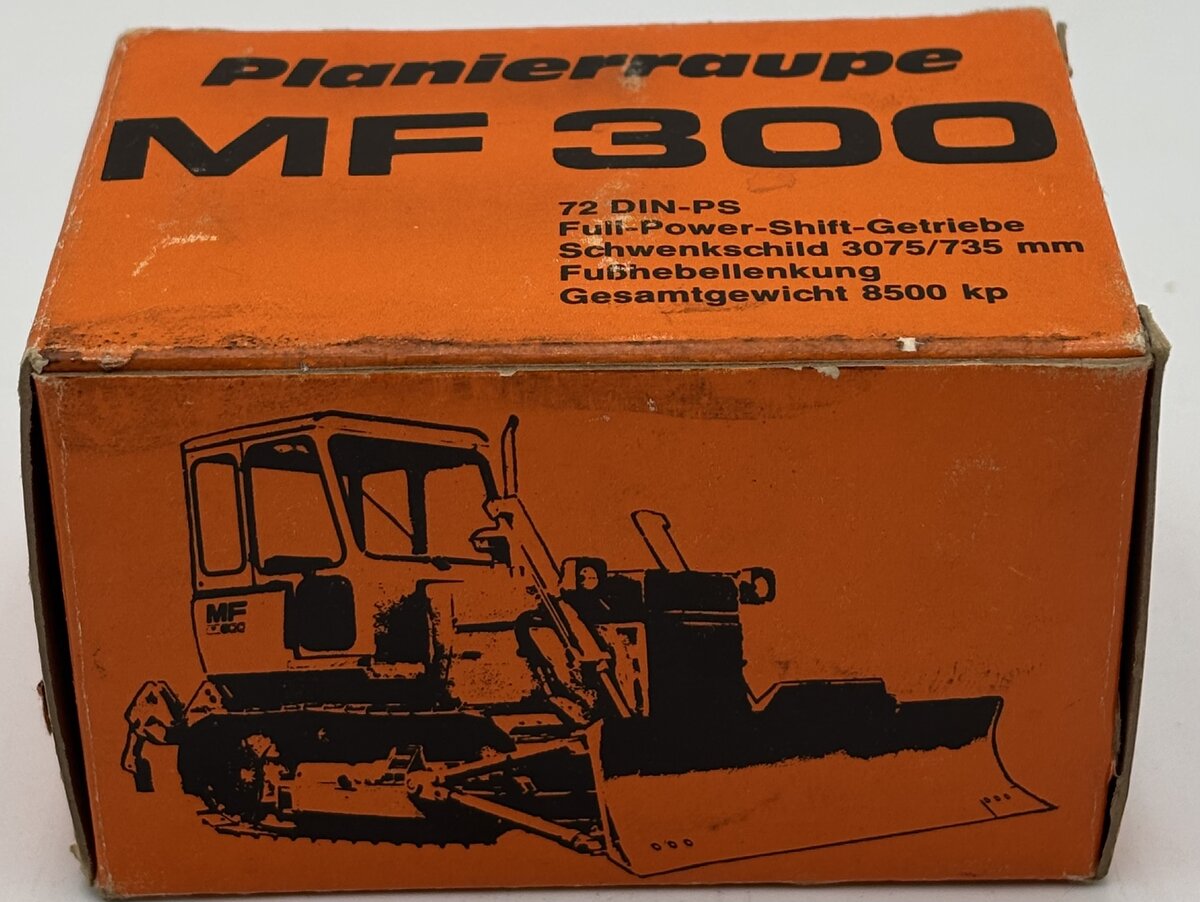NZG 1:50 Massey Ferguson MF 300 P Crawler Loader EX/Box