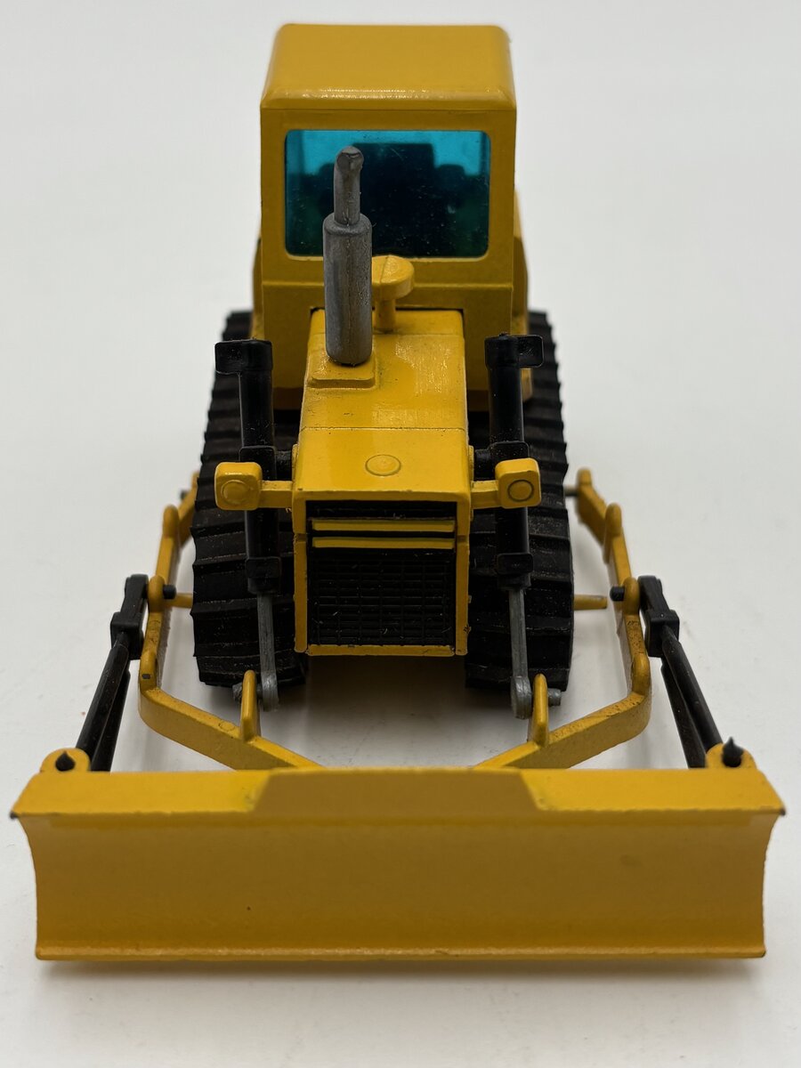 NZG 1:50 Massey Ferguson MF 300 P Crawler Loader EX/Box