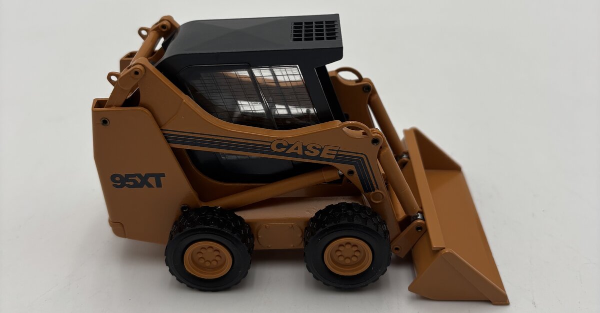 Conrad 5408 1:32 95XT Heavy Lift Skid Steer Loader LN/Box