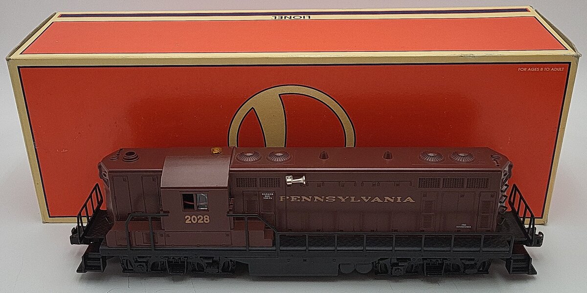 Lionel 6-18567 O Gauge Pennsylvania GP-9 Diesel Locomotive #2028 EX/Box
