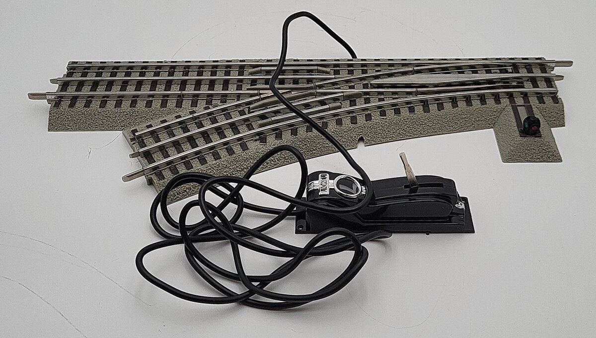 Lionel 6-81949 O Gauge O48 FasTrack Remote Left Hand Switch Turnout EX/Box