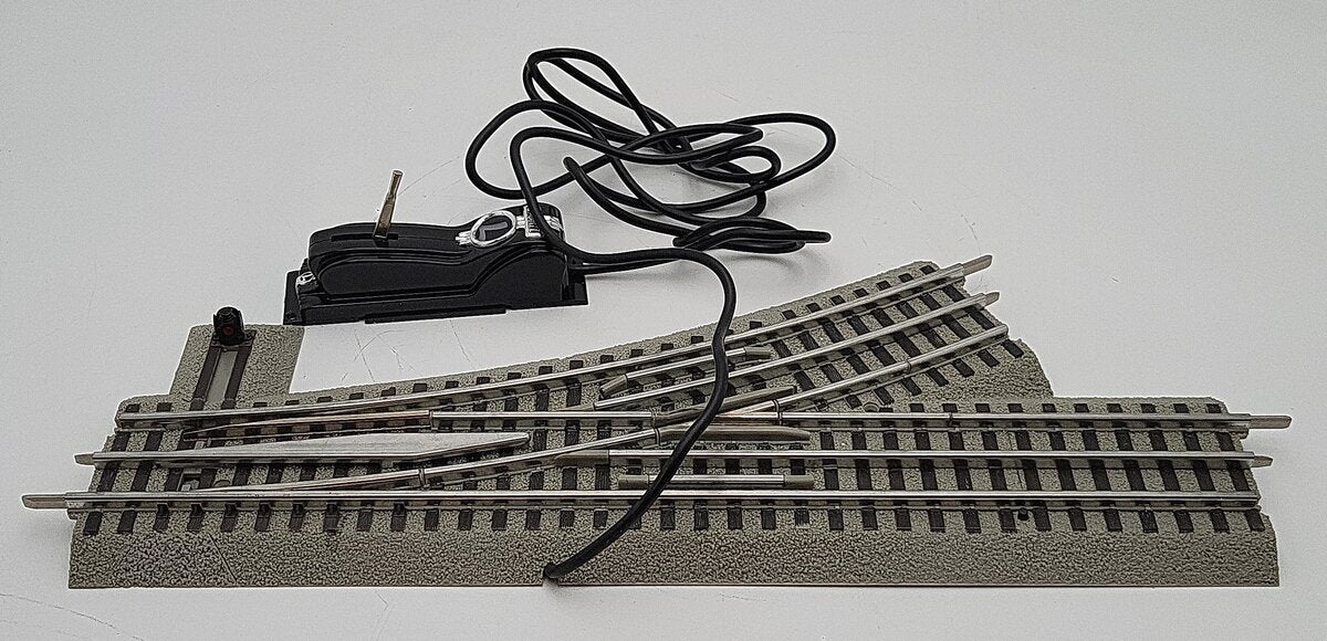 Lionel 6-81949 O Gauge O48 FasTrack Remote Left Hand Switch Turnout EX/Box