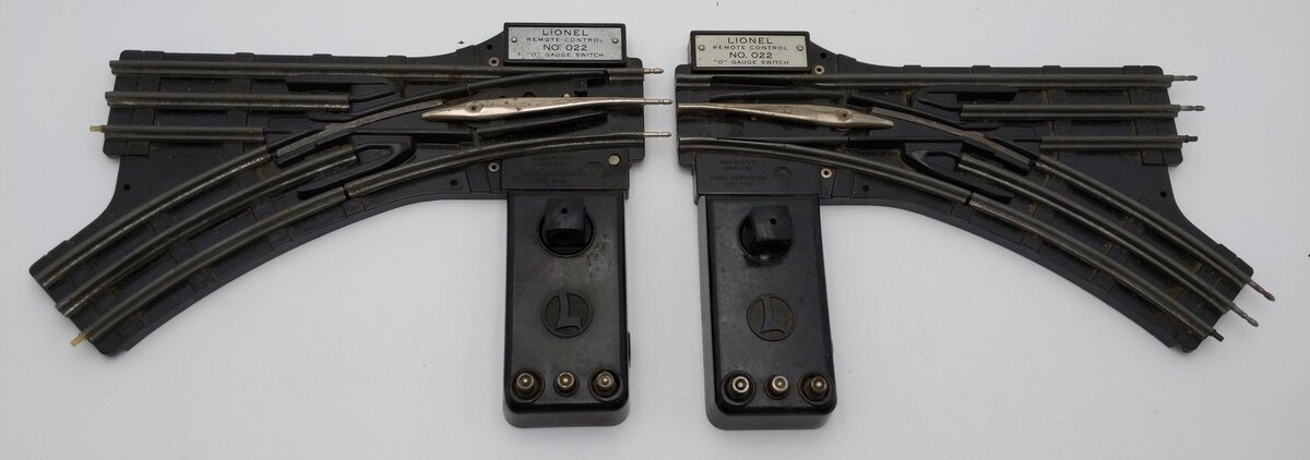 Lionel O22 Vintage O Left-Hand & Right-Hand Remote Control Switches (Pair of 2) VG/Box