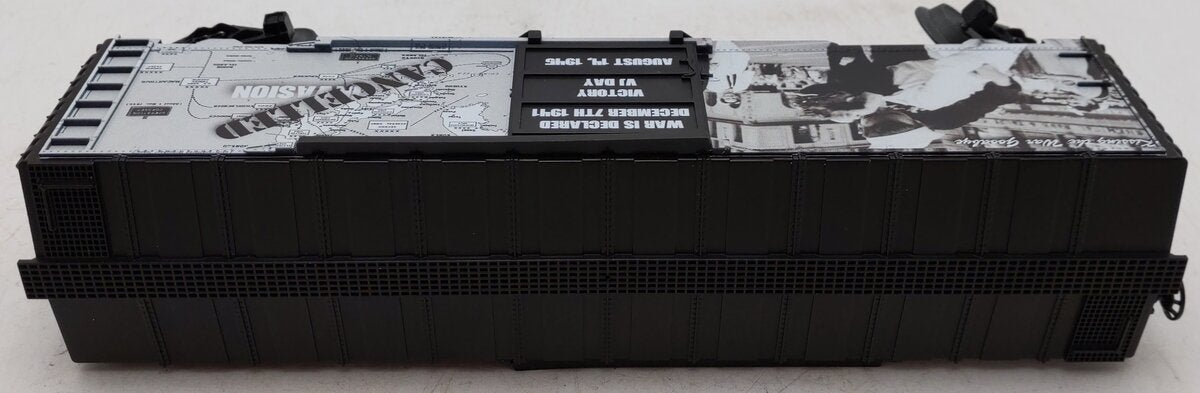Lionel 1938210 Kiss the War Goodbye Boxcar EX/Box