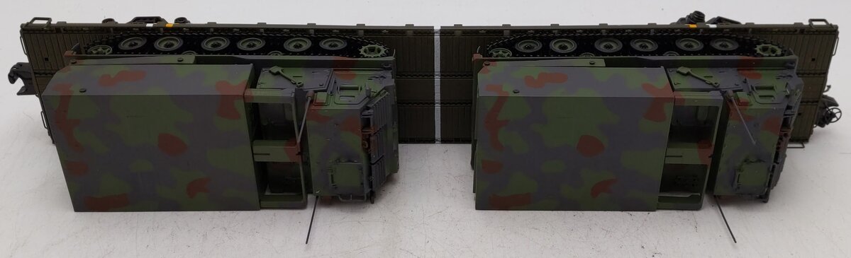 MTH 20-95468 O 60' Flatcar with 2 M270 Rocket Launcher Vehicles