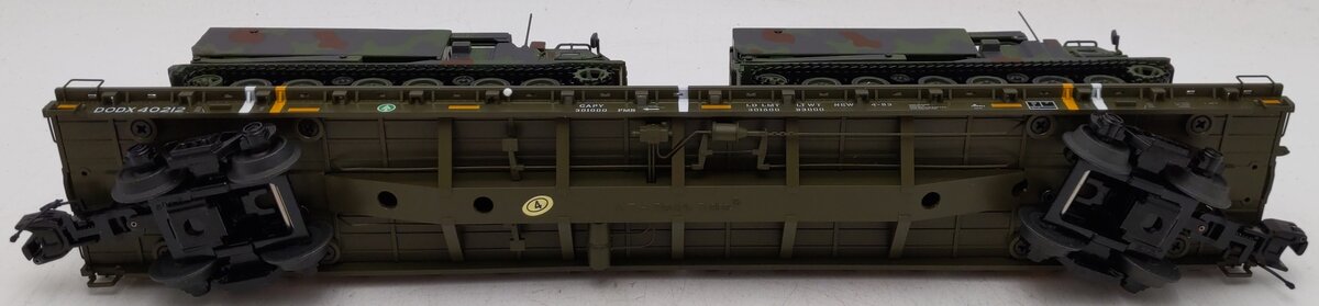 MTH 20-95468 O 60' Flatcar with 2 M270 Rocket Launcher Vehicles