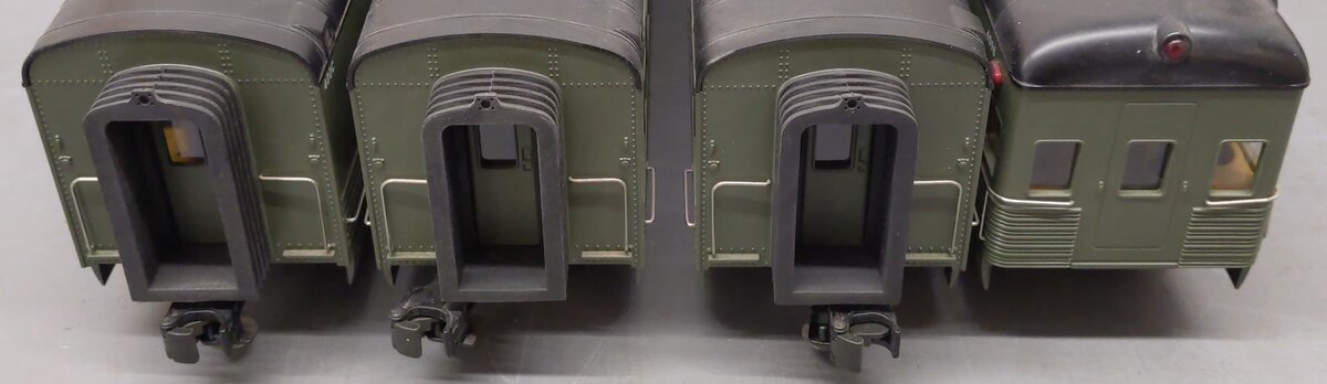 MTH 30-67141 O Pittsburgh & Lake Erie 60' Streamlined Passenger Set (Set of 4) EX/Box