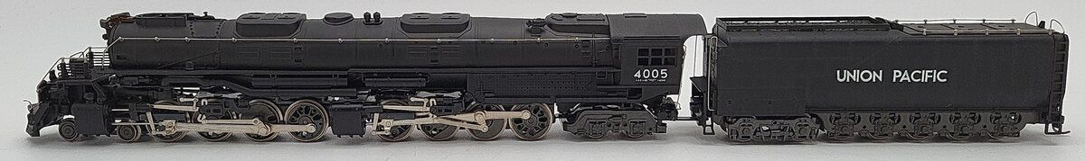 AHM 5114-B HO Scale Union Pacific Big Boy Steam Locomotive & Tender #4005 EX/Box