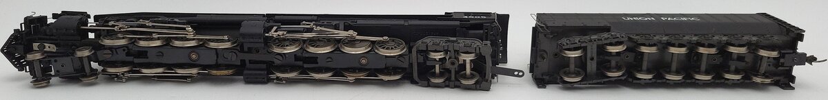 AHM 5114-B HO Scale Union Pacific Big Boy Steam Locomotive & Tender #4005 EX/Box