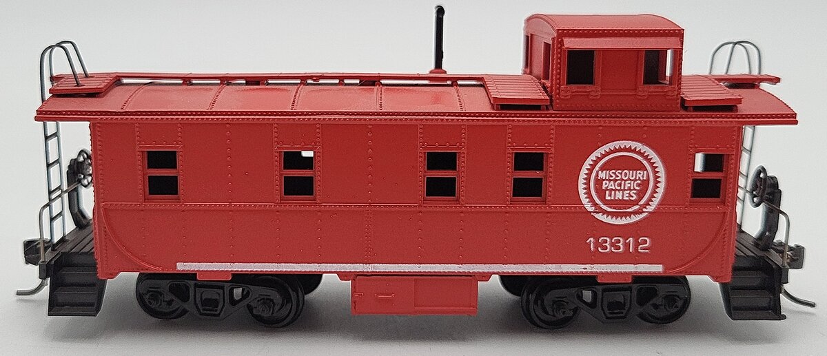 Athearn HO Scale Missouri Pacific Lines Caboose #13312 LN/Box