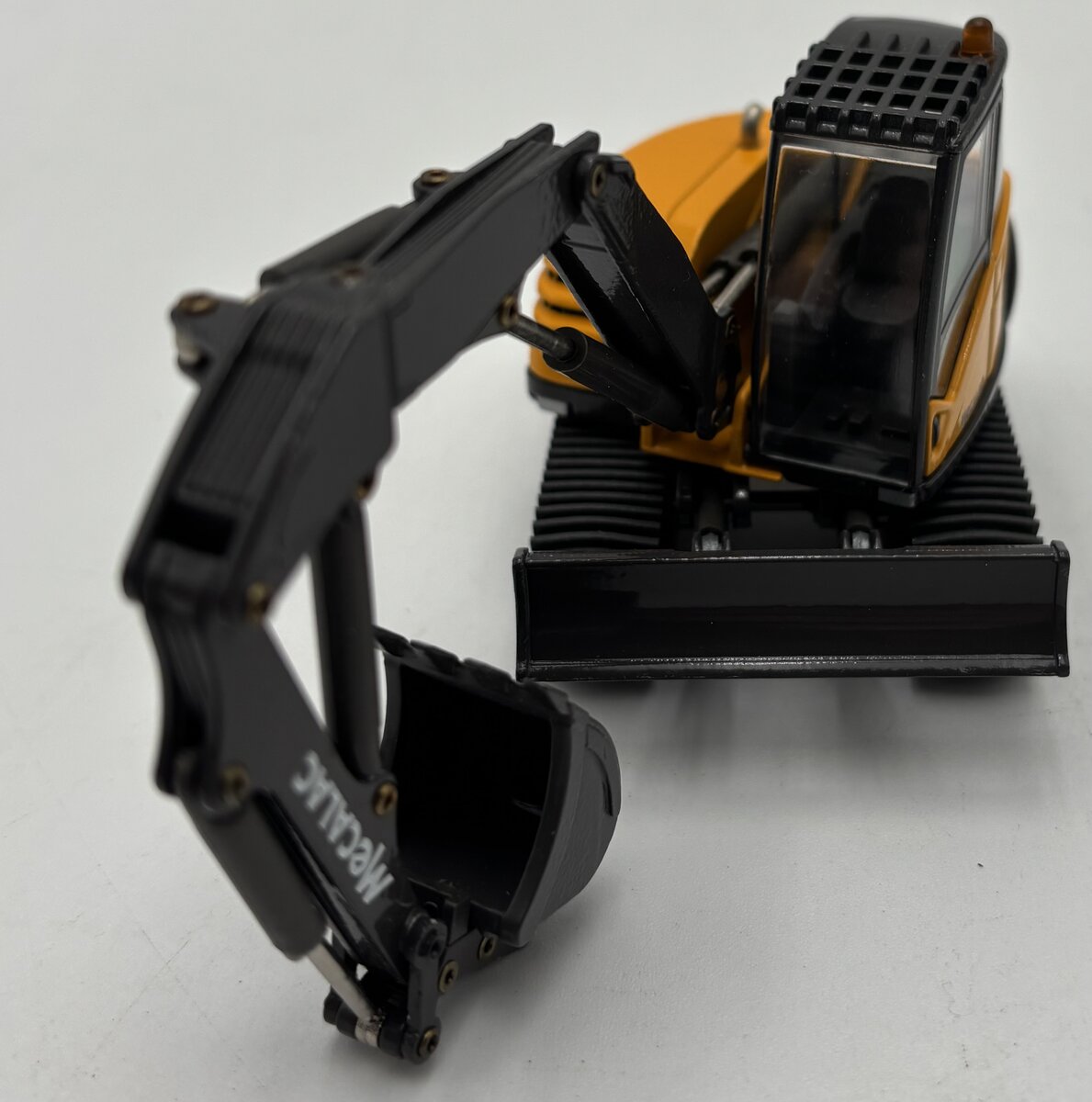 Conrad 2919 1:50 Mecalac 714 MC Track Excavator LN/Box
