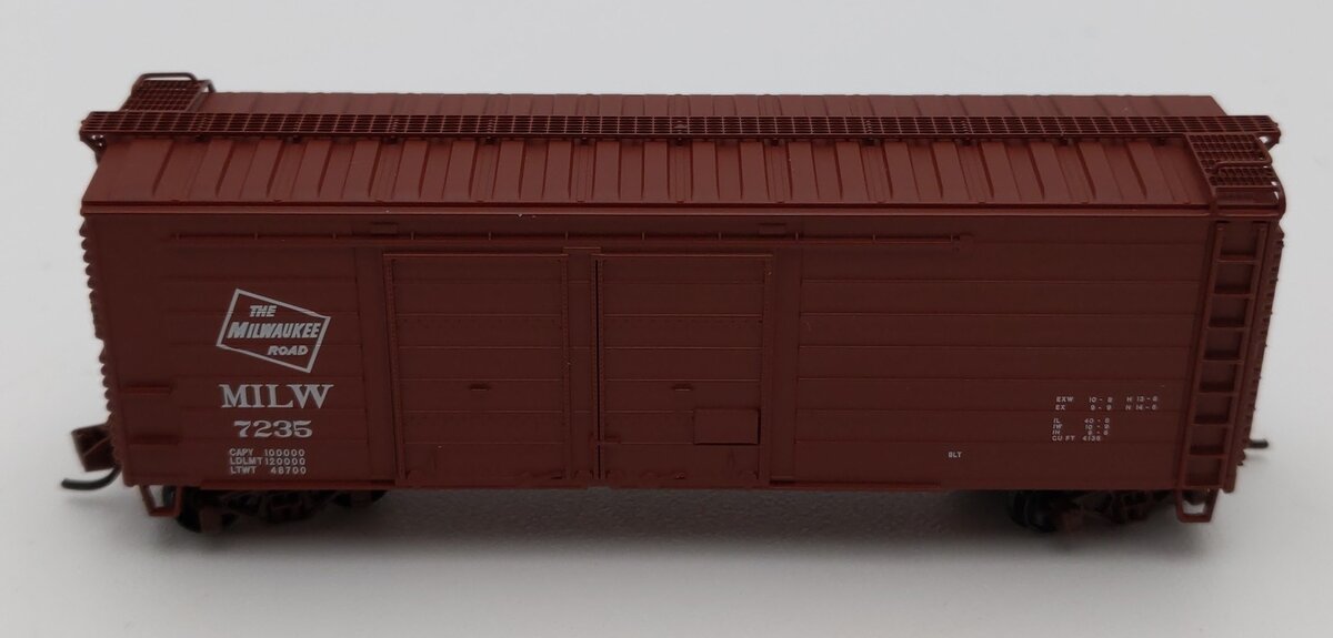 Fox Valley Models 9017-3 N Milwaukee Double Door Rib-Sided Boxcar #7235 LN/Box
