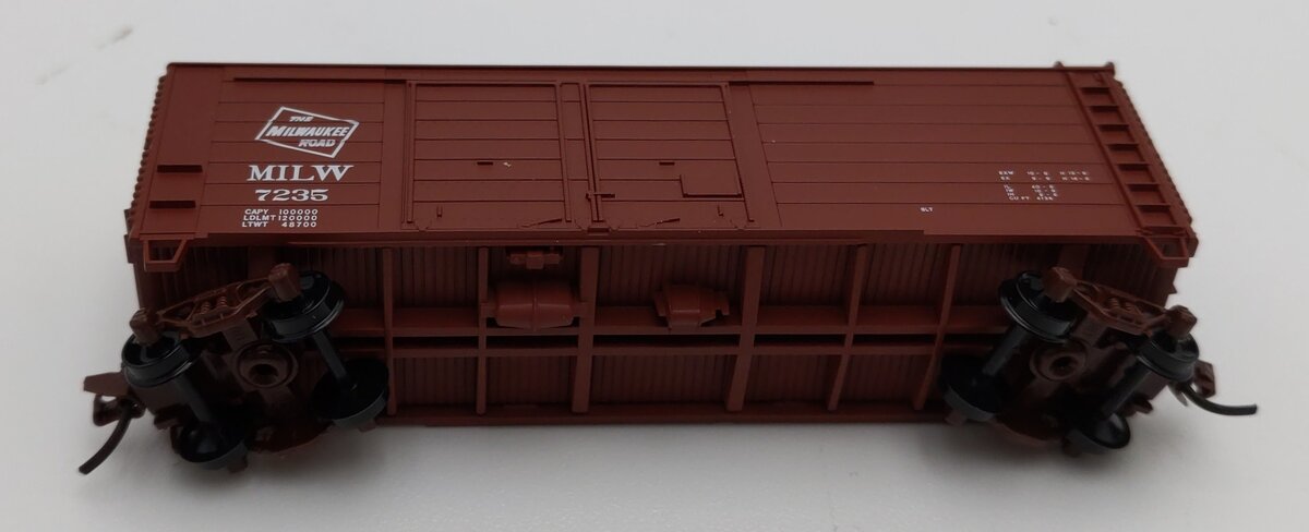 Fox Valley Models 9017-3 N Milwaukee Double Door Rib-Sided Boxcar #7235 LN/Box