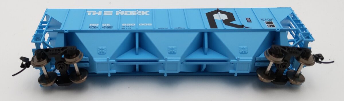 InterMountain 24443-13 N Scale The Rock PS2CD 4427 Hopper #630005 LN/Box