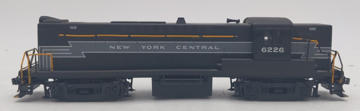 Stewart 4503 HO New York Central RS-12 Powered Diesel Locomotive VG