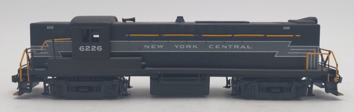 Stewart 4503 HO New York Central RS-12 Powered Diesel Locomotive VG