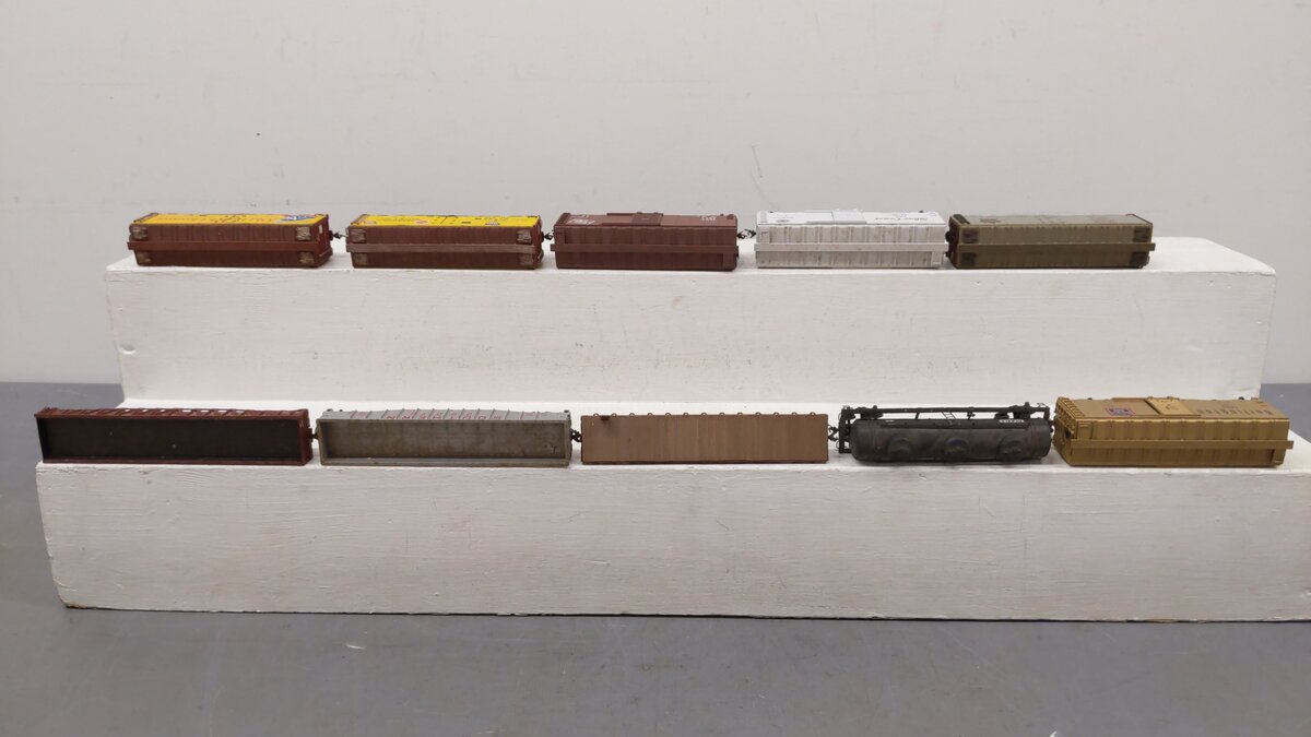 Varney, Lima & Other HO Scale Assorted Freight Cars: 24452, 22071, 342750 [10]