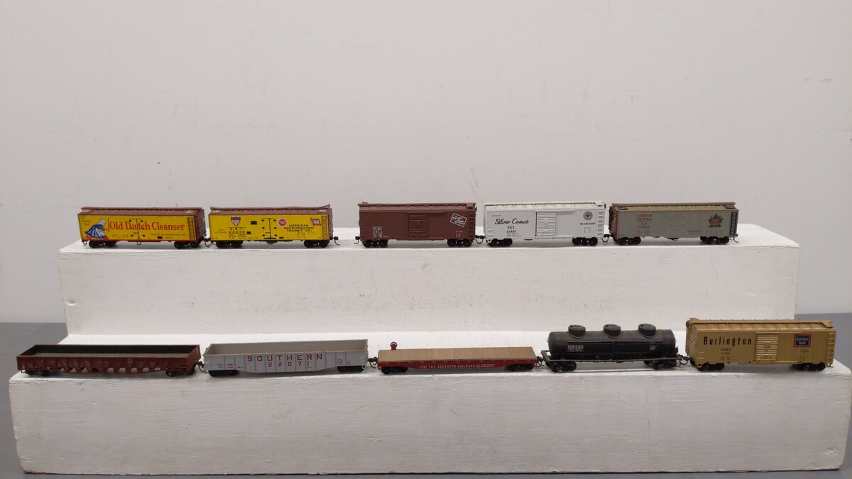 Varney, Lima & Other HO Scale Assorted Freight Cars: 24452, 22071, 342750 [10]