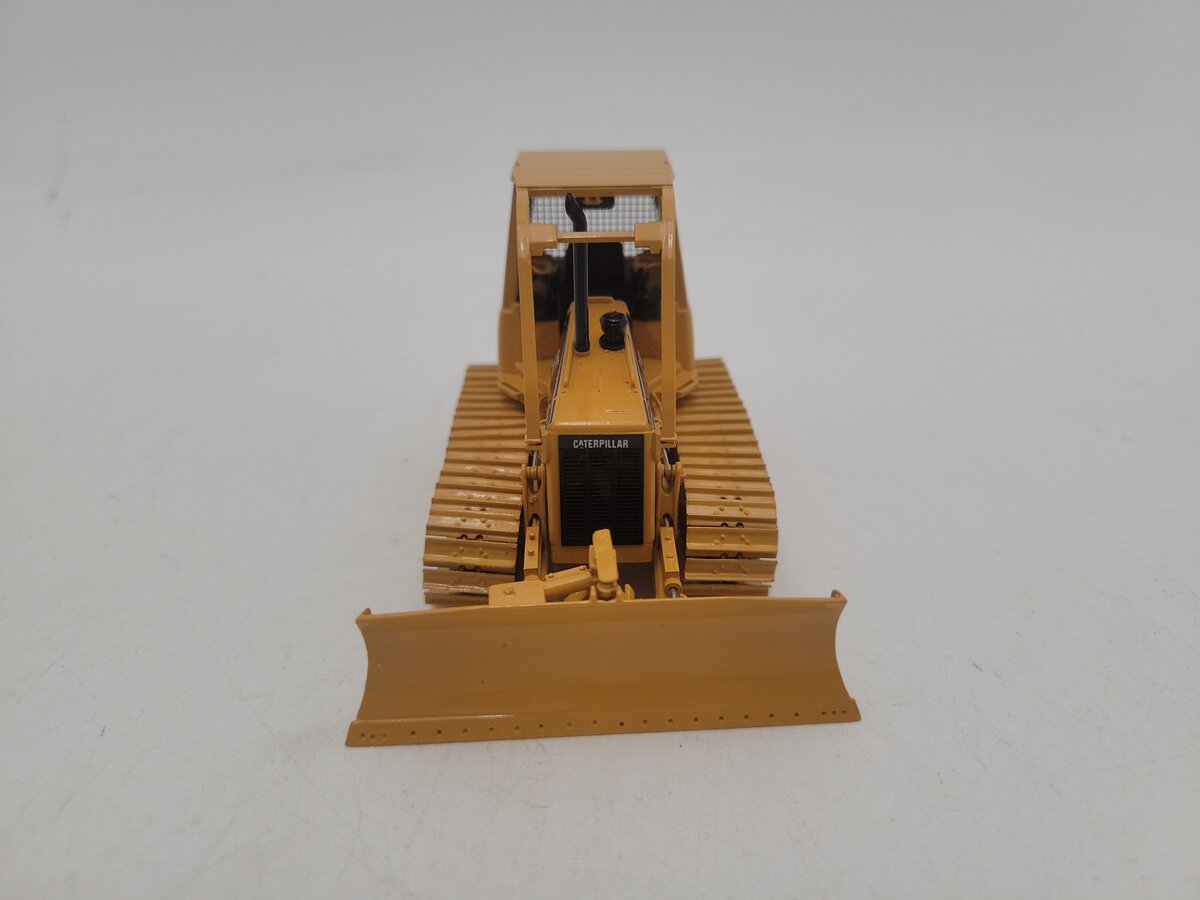 CCM 2005 1:48 Scale Yellow Cat D4G Track-Type Tractor Serial #229 / 300 LN/Box