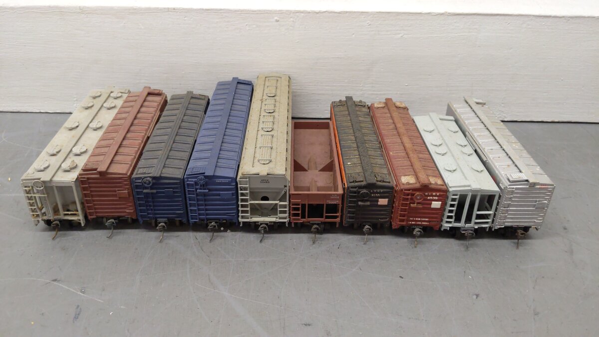 Mantua, Varney, & Other HO Scale Assorted Freight Cars: 4539, 26349, 50483 [10]