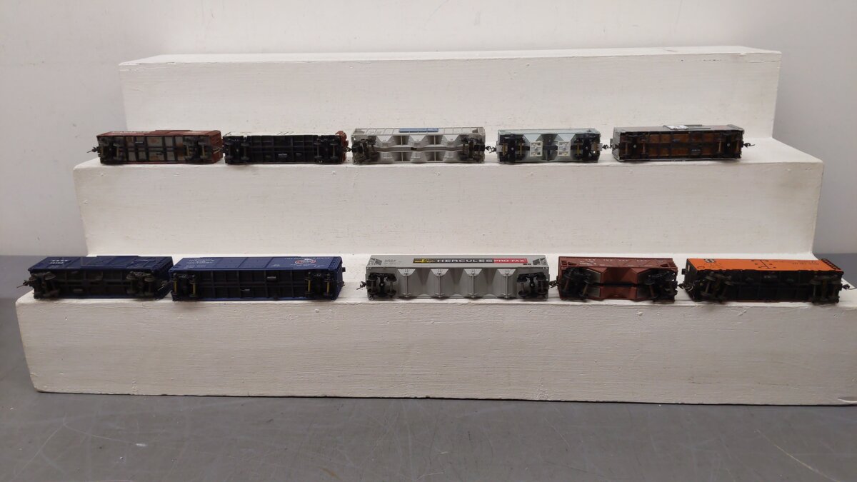 Mantua, Varney, & Other HO Scale Assorted Freight Cars: 4539, 26349, 50483 [10]