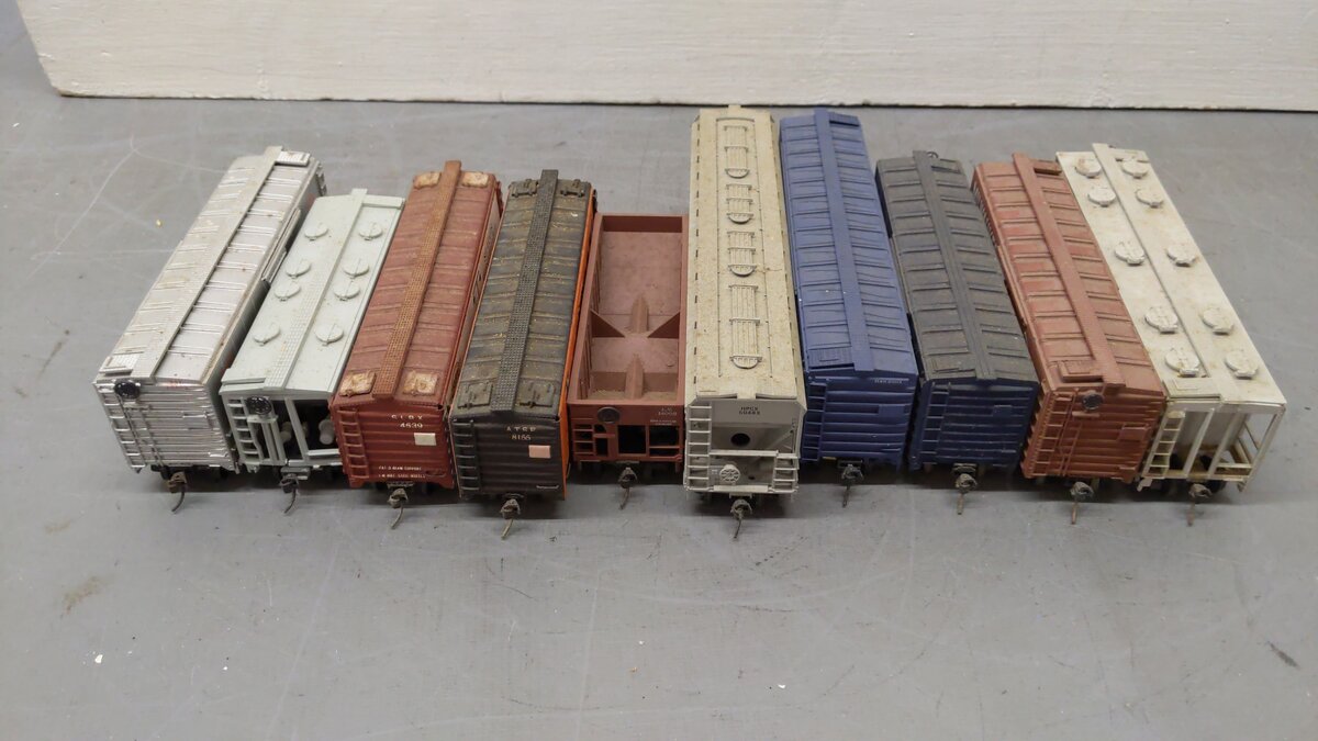 Mantua, Varney, & Other HO Scale Assorted Freight Cars: 4539, 26349, 50483 [10]