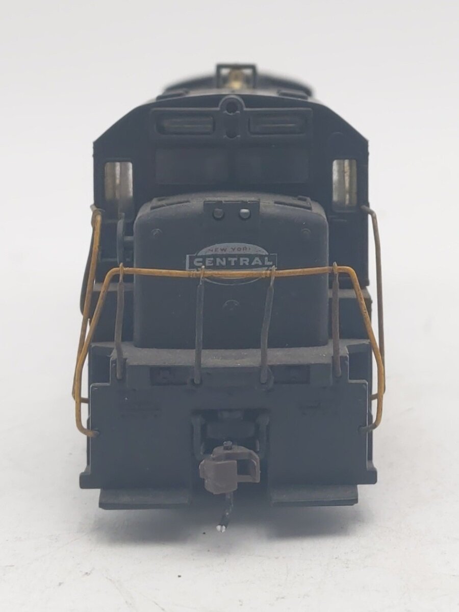 HO Scale NYC Powered Diesel Locomotive #2858 - Custom Painted