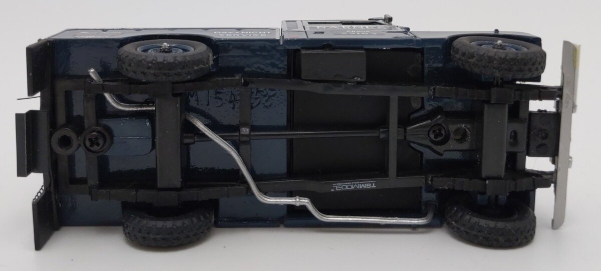 True Scale Models 154358 1:43 Die-Cast Land Rover 