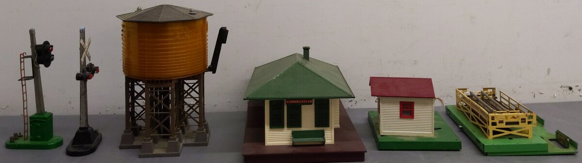 Lionel O Gauge Vintage Buildings & Acc: 132, 3656, 145, 154, 30, 153 [6] VG