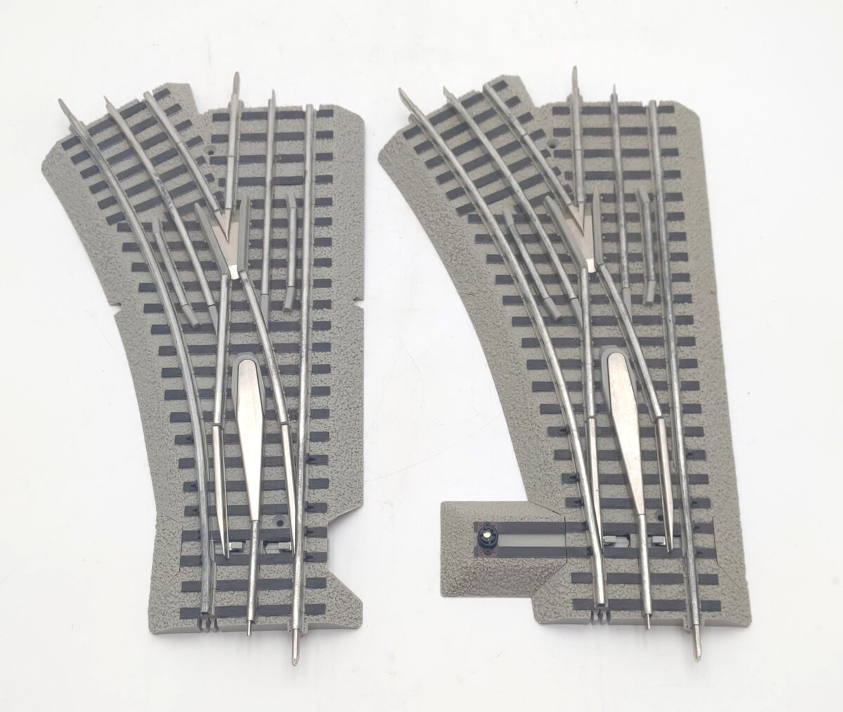Lionel 6-81947 0-36 Remote Left Hand FasTrack Switch Turnout [2] VG
