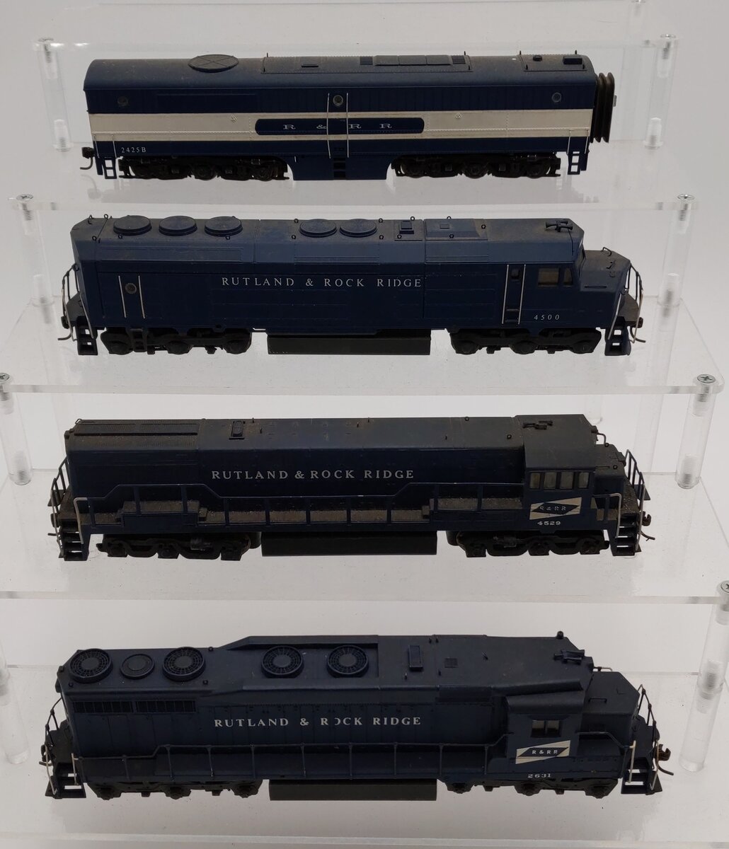 HO Custom Rutland & Rock Ridge Diesel Locomotives: 2425 ,4500, 4529, 2631  [4]