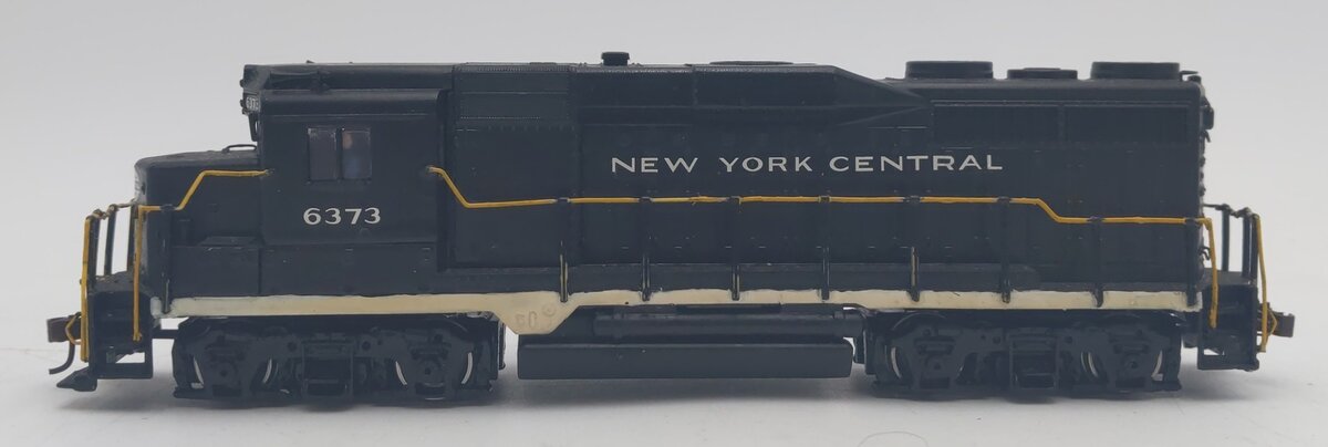 Bachmann HO Scale NYC Diesel Locomotive #6373 - Custom Painted