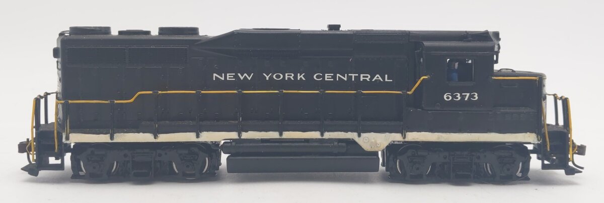 Bachmann HO Scale NYC Diesel Locomotive #6373 - Custom Painted