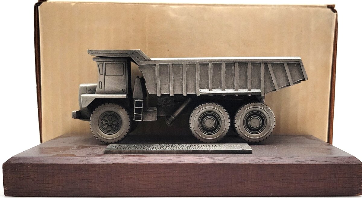Hudson 1:48 Pewter Mack M-75SX Off-Highway Dump Truck LN/Box
