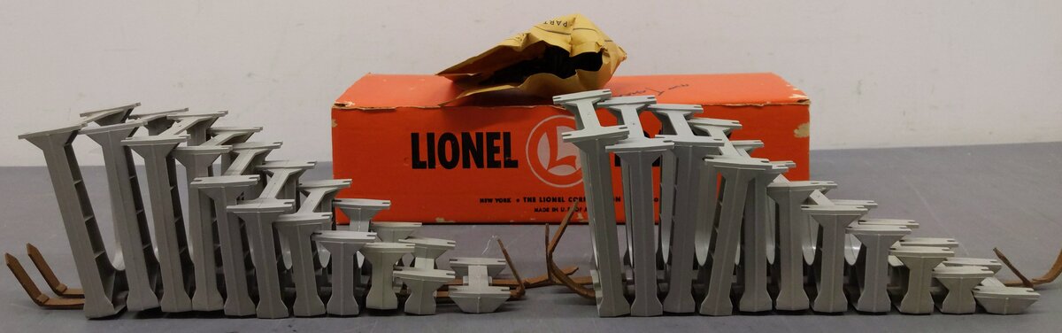 Lionel 110 Vintage O Graduated Trestle Set EX/Box