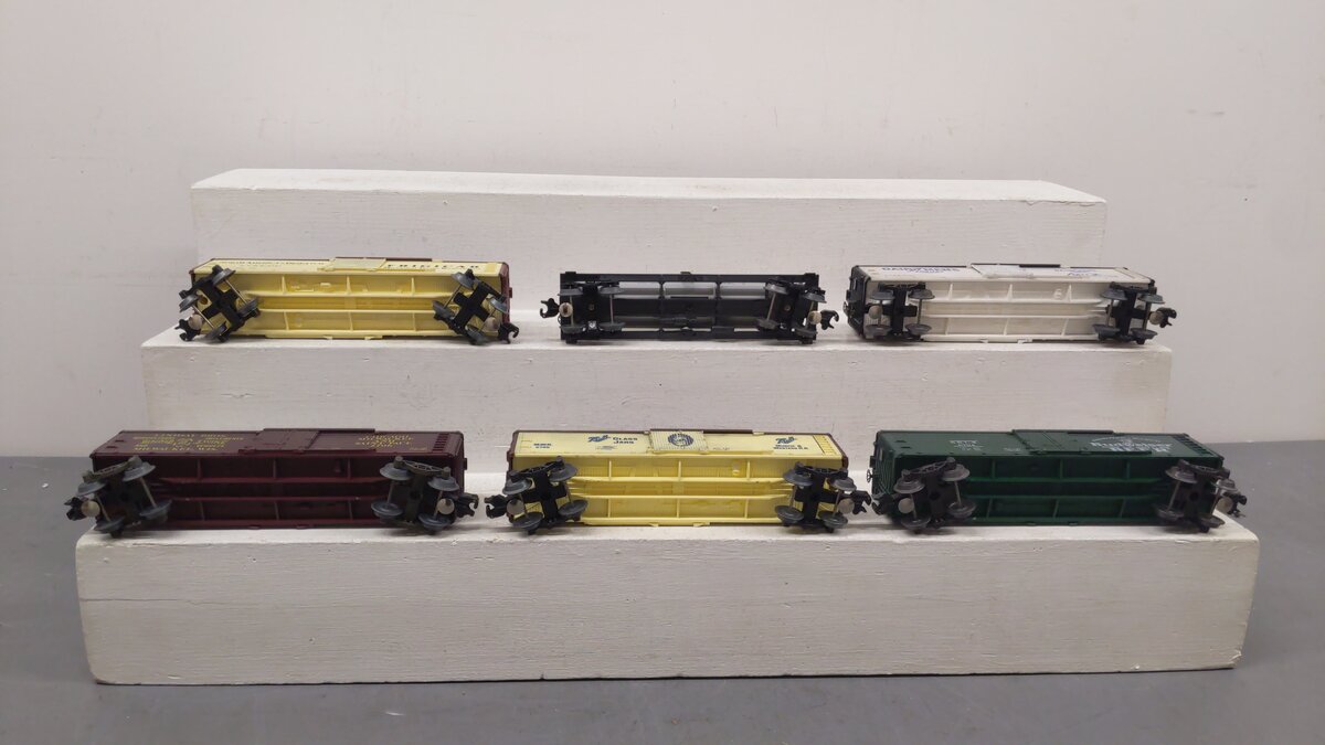 Lionel O Gauge Assorted Freight Cars 9367, 5703, 5701, 5705, 5704, 5706 [6] EX/Box