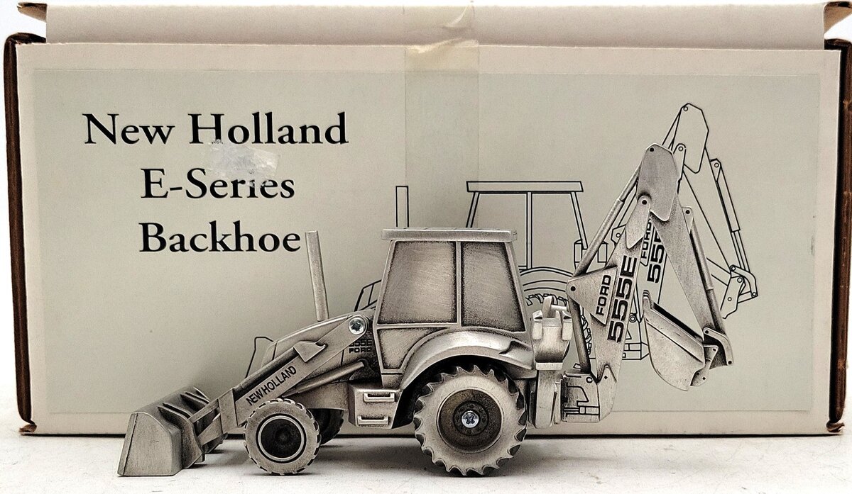 SpecCast DS-9673605 1:50 Pewter New Holland E-Series Backhoe 555E LN/Box
