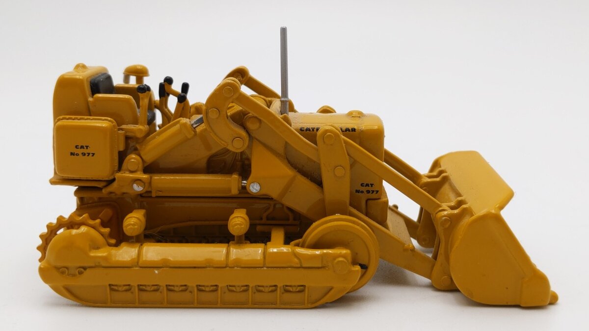Norscot 55170 1:50 Scale Caterpillar 977 Assembled Traxcavator Assembled VG