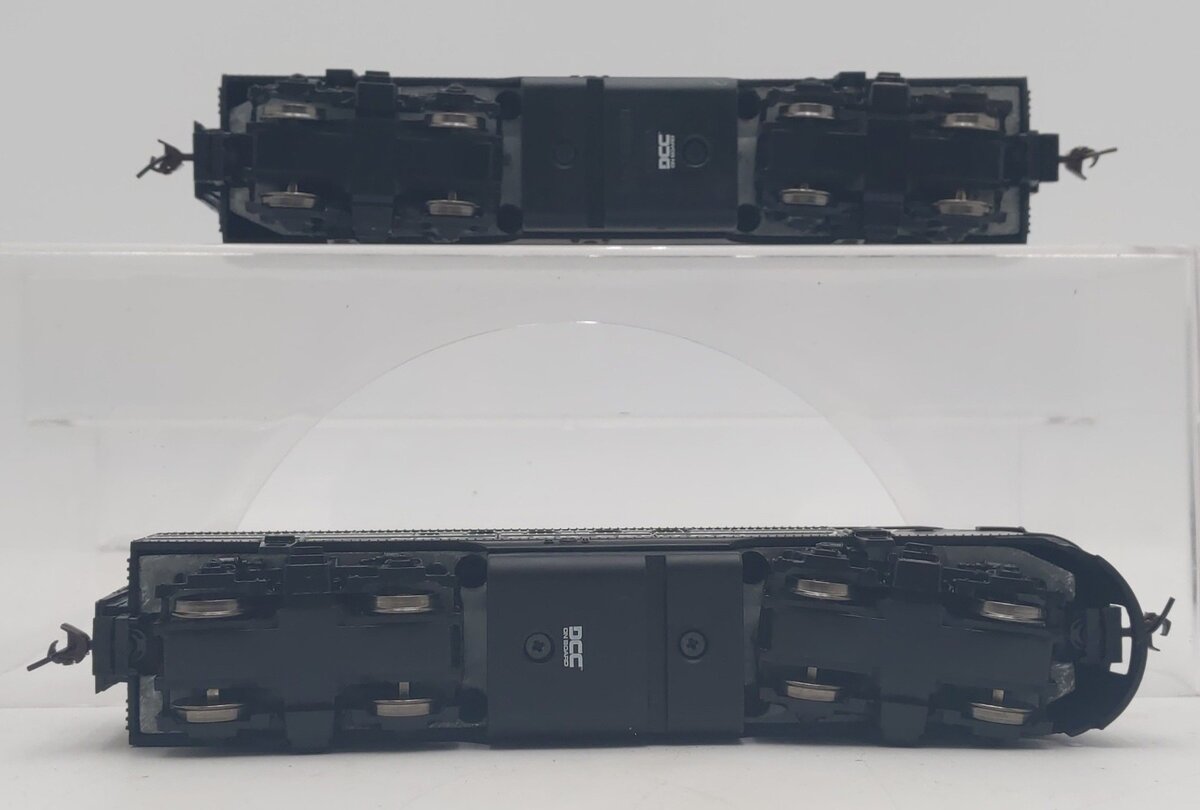 Bachmann HO Scale NYC Diesel Locomotive AB Set w/ DCC EX
