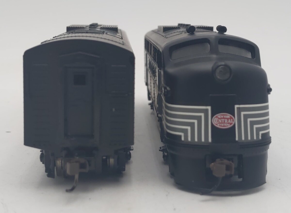 Bachmann HO Scale NYC Diesel Locomotive AB Set w/ DCC EX