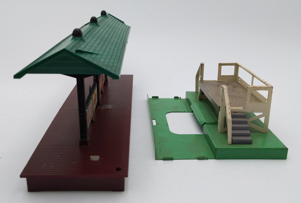 Lionel O Gauge Vintage Milk Platform & Station Platform- 3462, 157 [2] EX