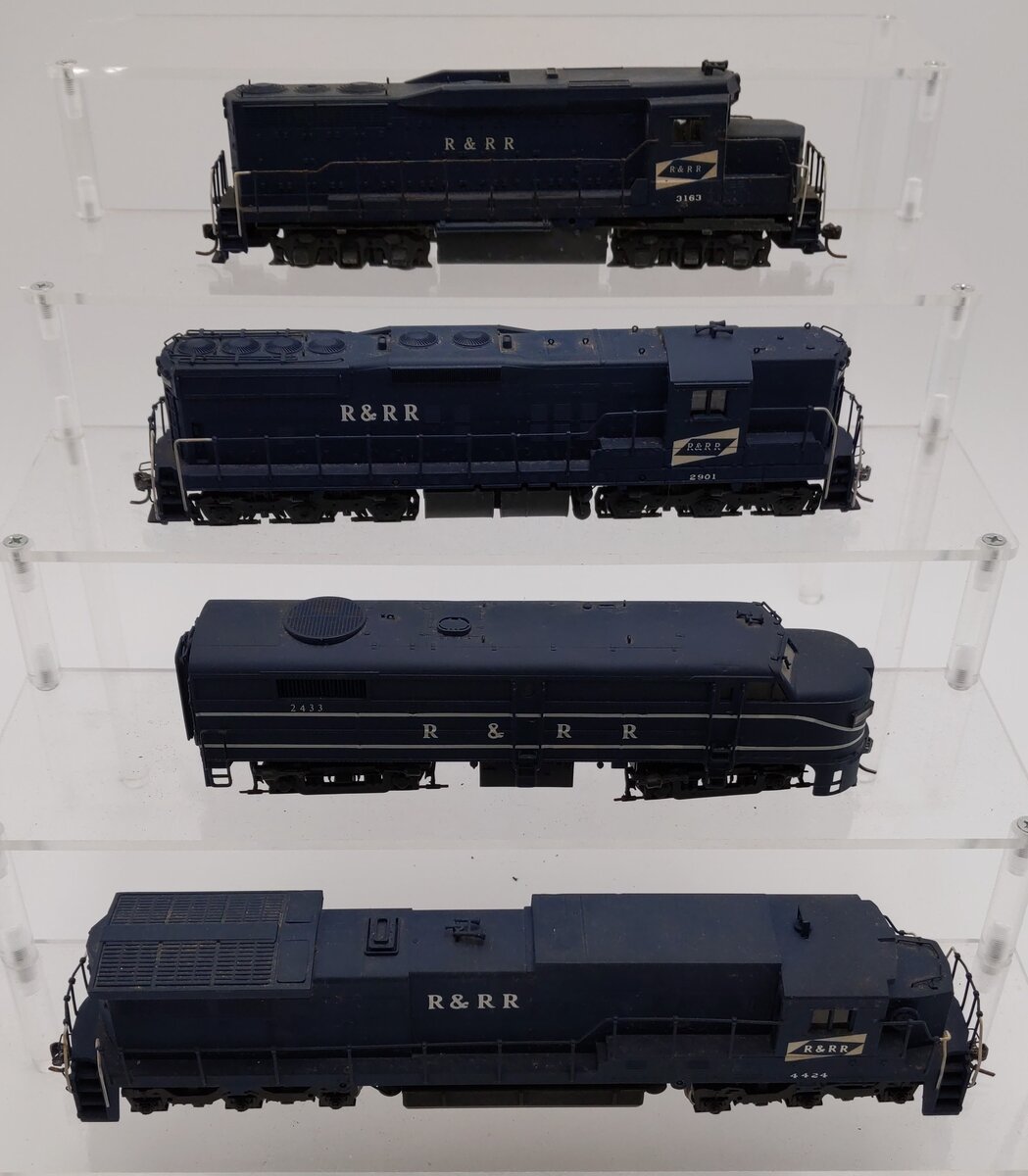 HO Custom Rutland & Rock Ridge Diesel Locomotives: 2433, 4424, 3183, 2901 [4]
