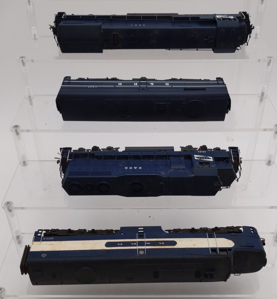 HO Custom Rutland & Rock Ridge Diesel Locomotives: 2434, 2590, 2425, 4637 [4]