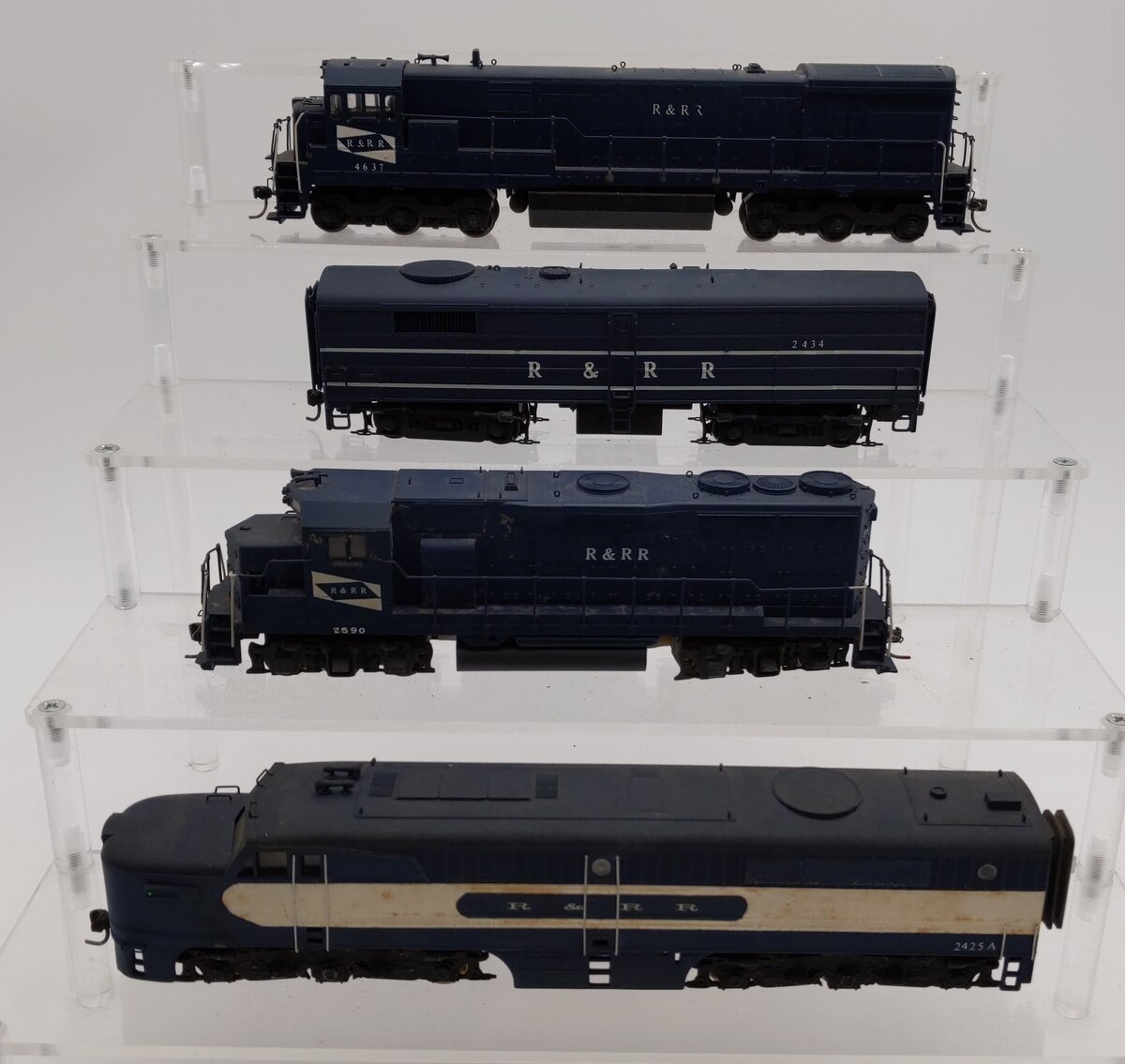 HO Custom Rutland & Rock Ridge Diesel Locomotives: 2434, 2590, 2425, 4637 [4]