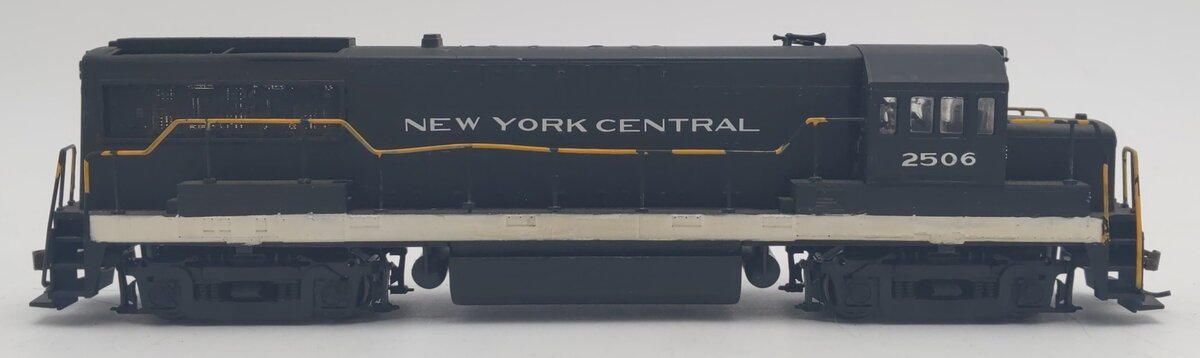 HO Scale NYC Powered Diesel Locomotive #2506 - Custom Painted