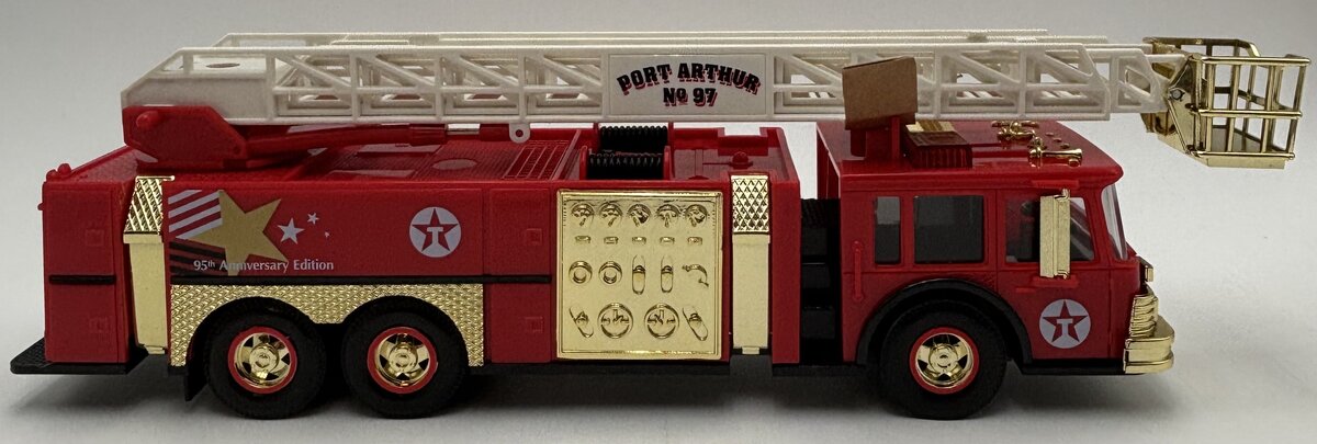 Texaco 00352 1:35 1997 Texaco Aerial Tower Fire Truck Gold Serial Numbered LN/Box