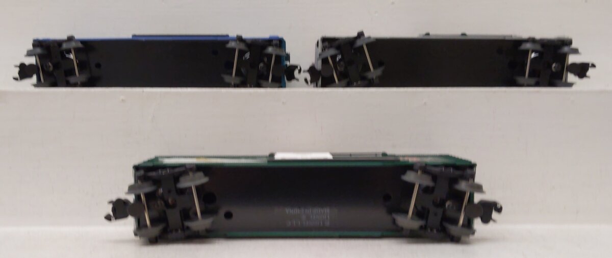 Lionel O Gauge Assorted Christmas Freight Boxcars - #29941, #25033, #19998 [3] LN/Box